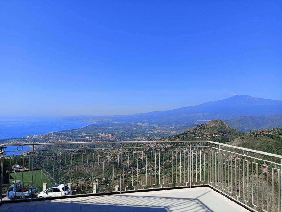 Stanza Mylai Etna View Apartamento Castelmola Exterior foto